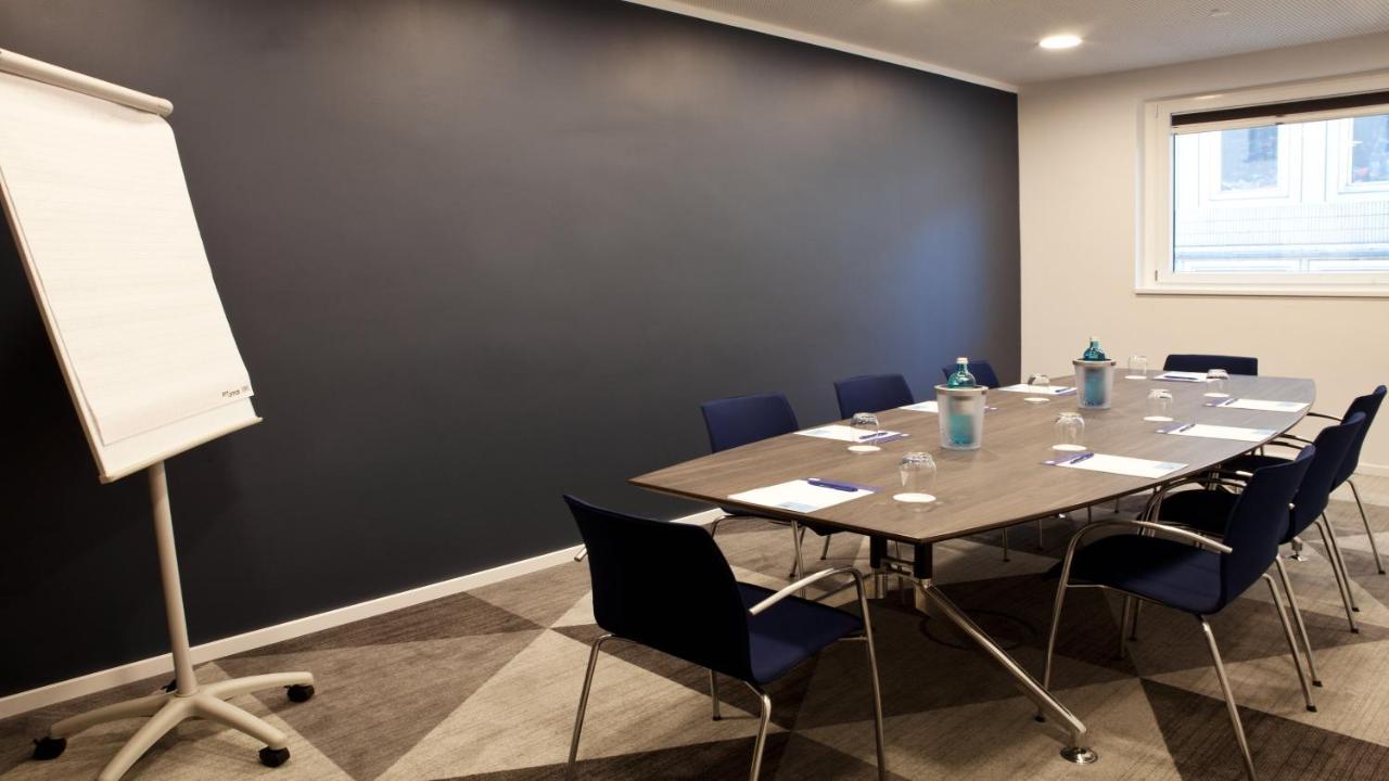 Holiday Inn Express Bochum By Ihg Zewnętrze zdjęcie